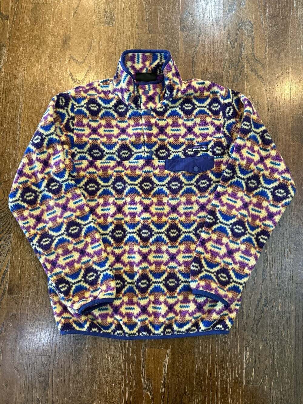 Patagonia Lightweight Synchilla Snap-T Fleece Pullover Size XS Purple Aztec